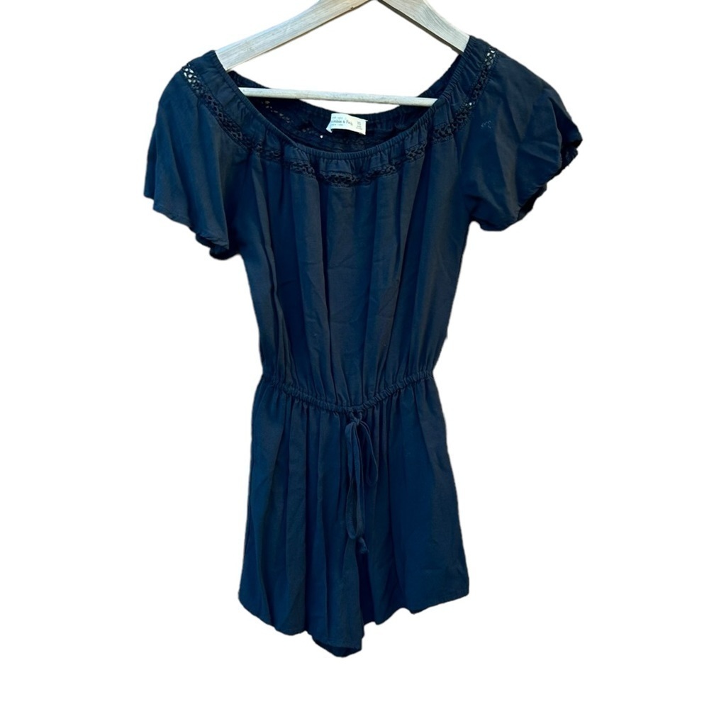 Abercrombie & Fitch women's XS black shorts romper